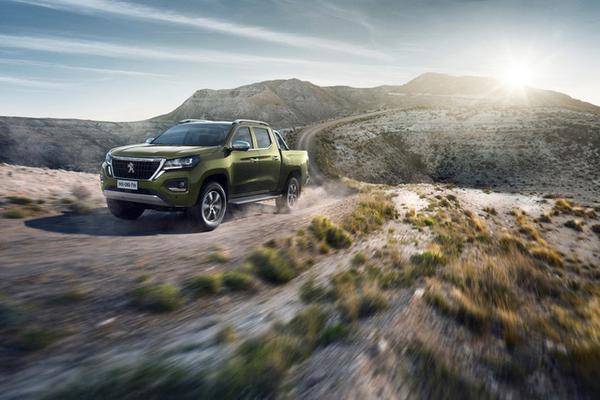 Bán tải Peugeot Landtrek xác nhận ra mắt Đông Nam Á "đấu" Hilux và Ranger