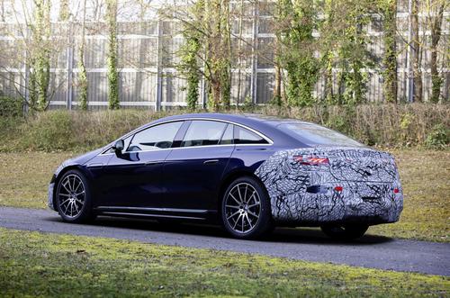 Mercedes-Benz đang chuẩn bị cho ra mắt chiếc xe điện EQS mới đầy sang trọng