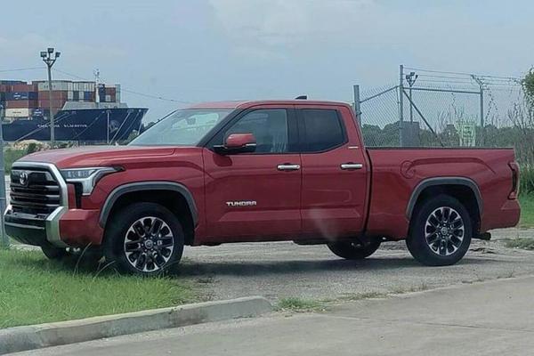 Bán tải Toyota Tundra thế hệ mới lộ diện với ngoại hình không ngụy trang