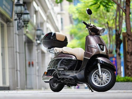Peugeot "thông thả" cuối năm trước loạt khuyến mãi ồ ạt của các đối thủ