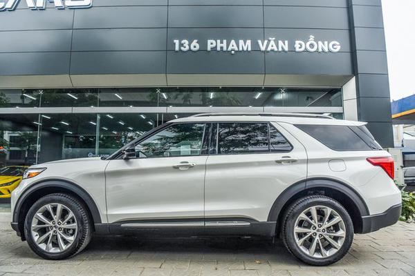 Ford Explorer Platinum bản nhập Mỹ có giá 4 tỷ đồng tại Việt Nam