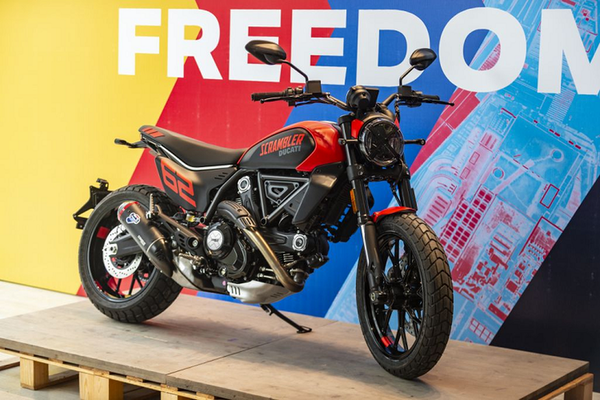 Ra mắt Ducati Scrambler 2023 giá từ 379 triệu đồng