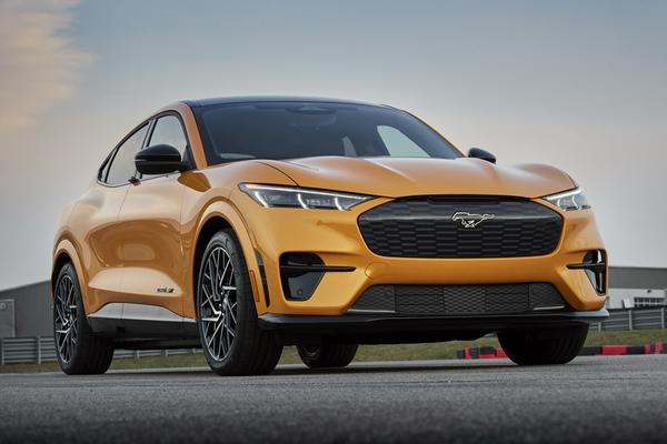 Ford Mustang Mach-E GT sẽ được cho ra mắt tại thị trường Mỹ