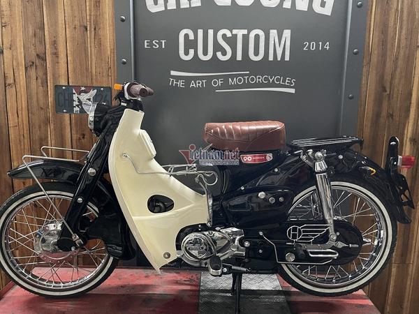 Ngắm Honda Cub C65 tuyệt đẹp được “chế” từ khung sườn Cub 78 cũ