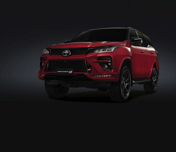 Toyota Fortuner GR Sport 2021 ra mắt tại Thái Lan, có công suất hơn 200 mã lực