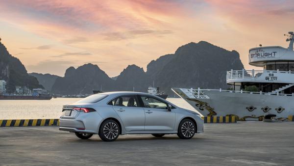 Toyota Corolla Altis 2023 rục rịch ra mắt tại Việt Nam: Nâng cấp về thiết kế và trang bị, giá tăng nhẹ