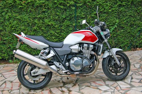 Honda CB1300 sẽ có giá bán lên đến 351 triệu đồng
