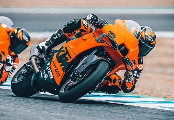 KTM RC 8C sẽ được bán ra với số lượng giới hạn chỉ có 100 chiếc