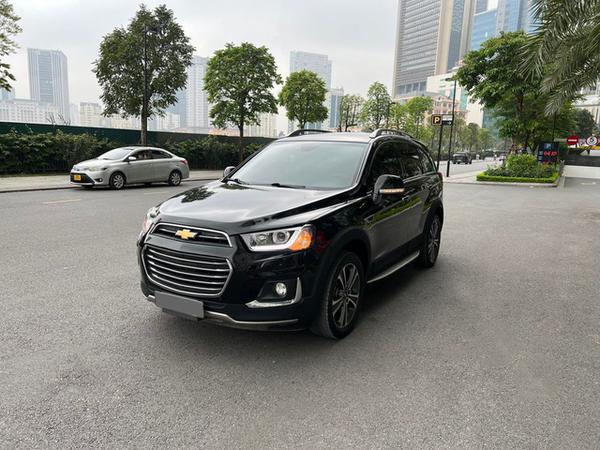 Chevrolet Captiva bản LTZ 8 năm tuổi rao bán ngang giá Toyota Vios