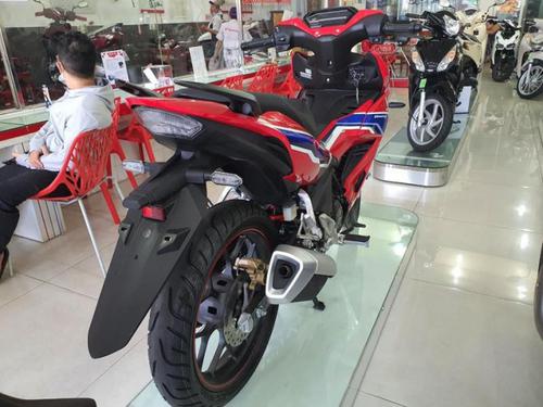 Honda Winner X thay đổi giá bán liên tục