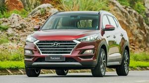Hyundai Tucson giành lại ngôi vương doanh số sau 1 tháng bị Mazda CX-5 vượt mặt