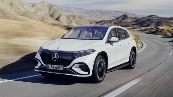Mercedes-Benz EQS 2023 công bố giá bán từ 104.400 USD