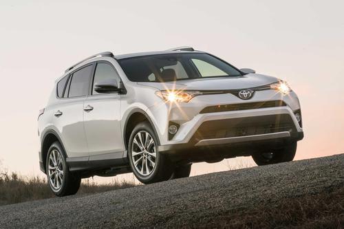 Toyota RAV4 có nguy cơ bị triệu hồi 1,8 triệu chiếc do lỗi pin dẫn đến hỏa hoạn