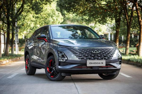 Chery Omoda 5 được giới thiệu với công chúng với hàng loạt khác biệt mới