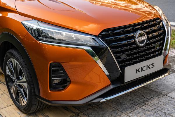 Cận cảnh Nissan Kicks vừa mở bán tại Việt Nam