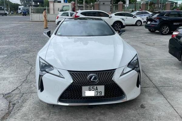 Lexus LC 500h độc nhất Việt Nam giá hơn 7 tỷ đồng về Cần Thơ