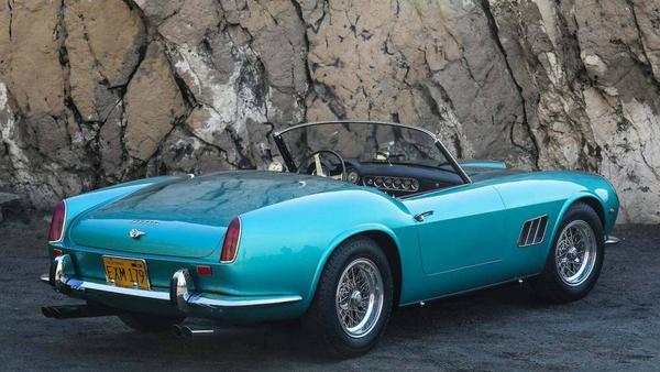 Chiêm ngưỡng siêu phẩm Ferrari 250 GT SWB California giá 427 tỷ đồng