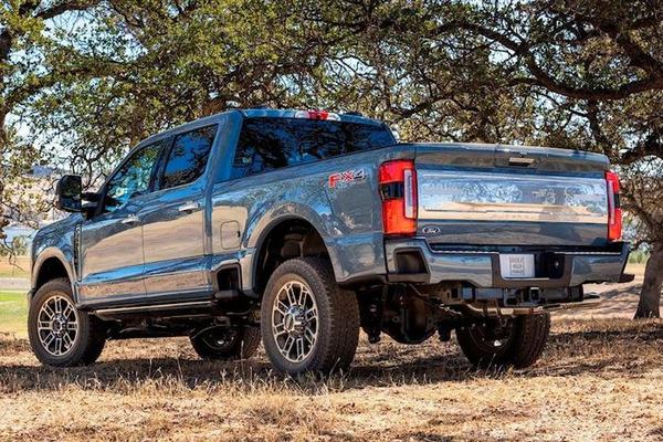 Ford Super Duty 2023 sau 5 ngày mở bán đã nhận hơn 52.000 đơn đặt hàng
