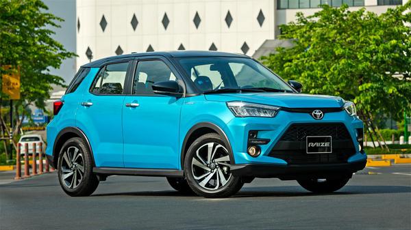 Toyota Raize chiếm ngôi đỉnh bảng Kia Sonet