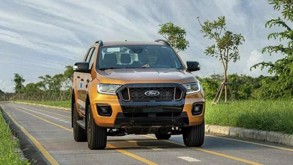 Mitsubishi Triton vượt mặt Ford Ranger, đứng đầu phân khúc xe bán tải