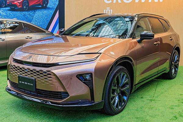 SUV "chủ tịch" có thiết kế thể thao Toyota Crown Estate 2024