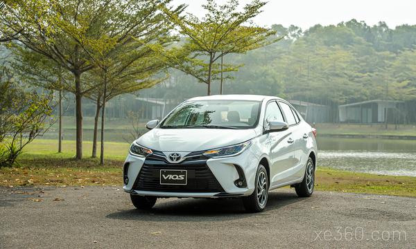 Phân tích để lựa chọn giữa Mazda 2 hay Toyota Vios 2023