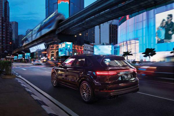 Porsche Cayenne 2022 phiên bản lắp ráp tại Malaysia, giá bán gây sốc
