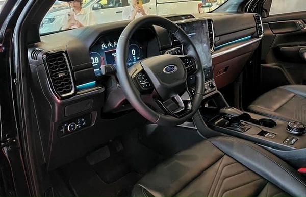 Chi tiết Ford Everest Wildtrak sắp về Việt Nam, các đại lý hiện đã nhận cọc
