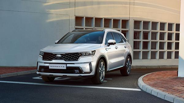 Chi tiết về Kia Sorento, cập nhật bảng giá tháng 01/2022