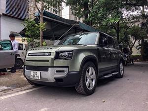 May mắn bóc trúng biển số khủng tứ quý 9 cho chiếc Land Rover Defender đầu tiên tại Việt Nam