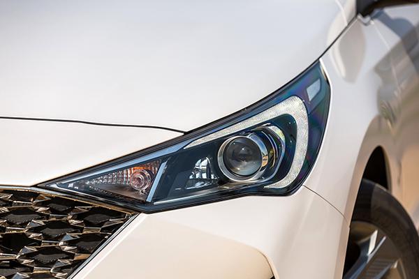 Chi tiết về Hyundai Accent, cập nhật bảng giá tháng 11/2021