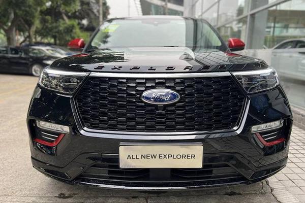 Cận cảnh Ford Explorer 30th Anniversary Edition bản giới hạn chỉ 600 chiếc