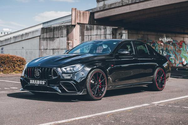 Mercedes-AMG E 63 S được phù phép cho sức mạnh lên đến 800 mã lực