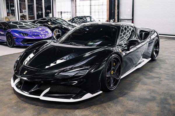 Ferrari SF90 Stradale với gói độ bodykit carbon cực độc đáo