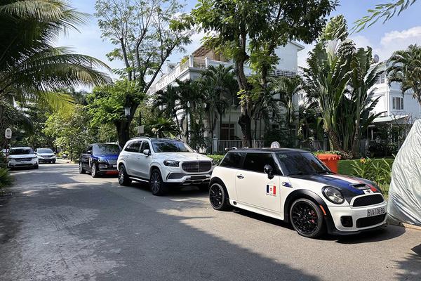 Trong nửa tháng,Minh Nhựa tậu liền 2 chiếc xe Mercedes-Maybach hơn 16 tỷ