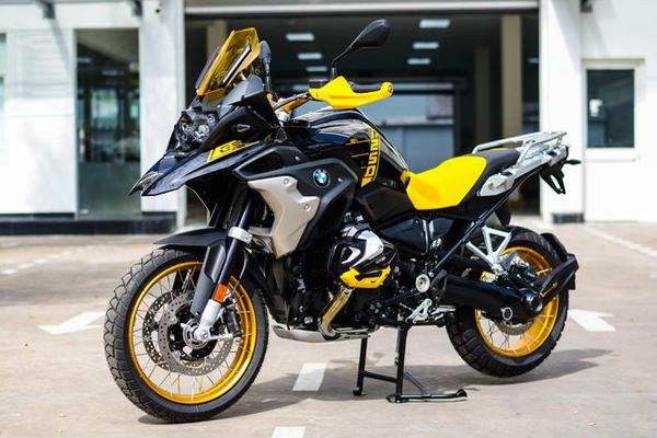 Bộ đôi BMW R 1300 GS và R 1400 GS sẽ ra mắt vào năm sau