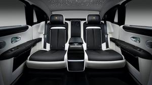 2021 Rolls-Royce Ghost Extended sang trọng với kích thước mới