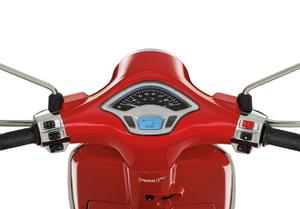 Vespa Primavera RED dòng xe tay ga khá thành công của thương hiệu Vespa
