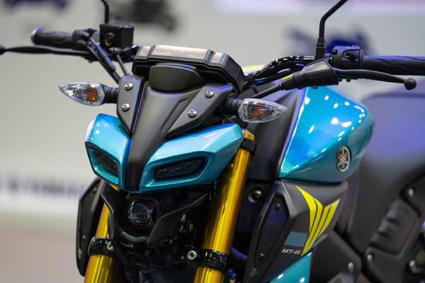 Cận cảnh Yamaha MT-15 Teal Blue phiên bản giới hạn