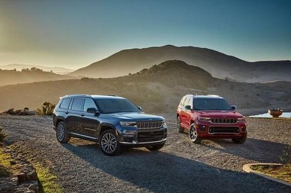 Gần 100.000 chiếc Jeep Grand Cherokee bị triệu hồi do lỗi đèn hậu