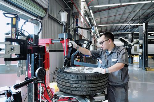 Cùng Jaguar Land Rover Việt Nam đón xuân với nhiều ưu đãi miễn phí hấp dẫn