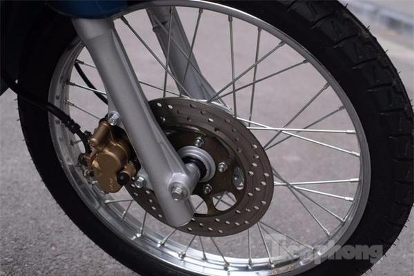 Honda Wave Thái đời 1999 với biển số tứ quý rao bán 100 triệu đồng