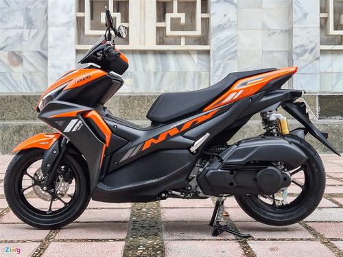 Nên chọn mua giữa hai mẫu xe tay ga Suzuki Burgman Street hay Yamaha NVX?