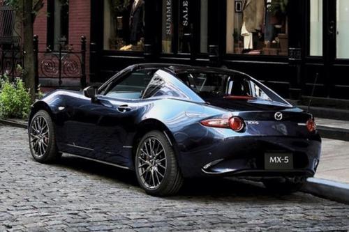 Mazda MX-5 RS công bố giá bán, sẽ lăn bánh vào đầu năm sau