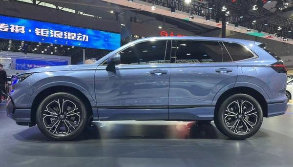 Honda bất ngờ ra mắt mẫu xe e:PHEV mới giá chỉ từ 627 triệu đồng