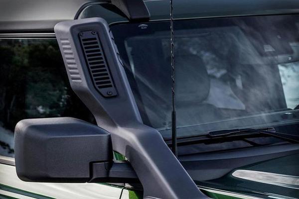 Ford Bronco Everglades 2022 ra mắt với khả năng lội nước cực đỉnh