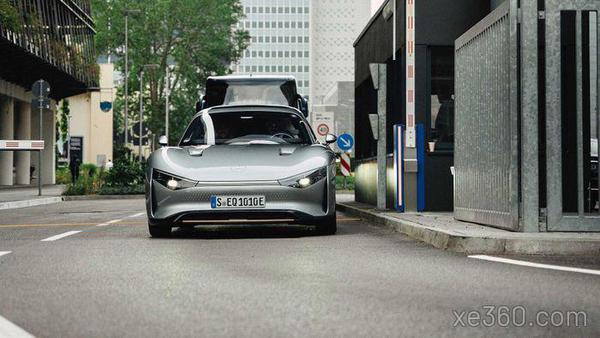 Mercedes-Benz Vision EQXX có phạm vi di chuyển hơn 1.200 km/lần sạc
