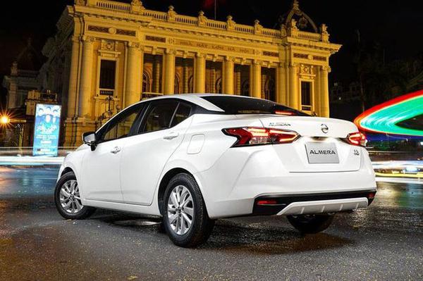 Giá lăn bánh Nissan Almera 2022 mới nhất, từ 596 triệu đồng