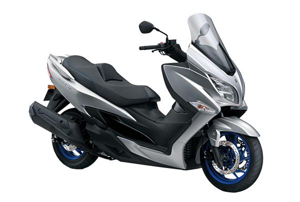 Suzuki Burgman 400 M2 mới ra mắt với nhiều nâng cấp trang bị, động cơ mạnh mẽ hơn
