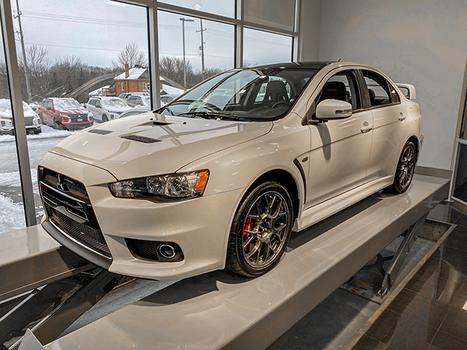 Mitsubishi Lancer Evolution phiên bản cuối cùng rao bán với giá hơn 2,7 tỷ đồng